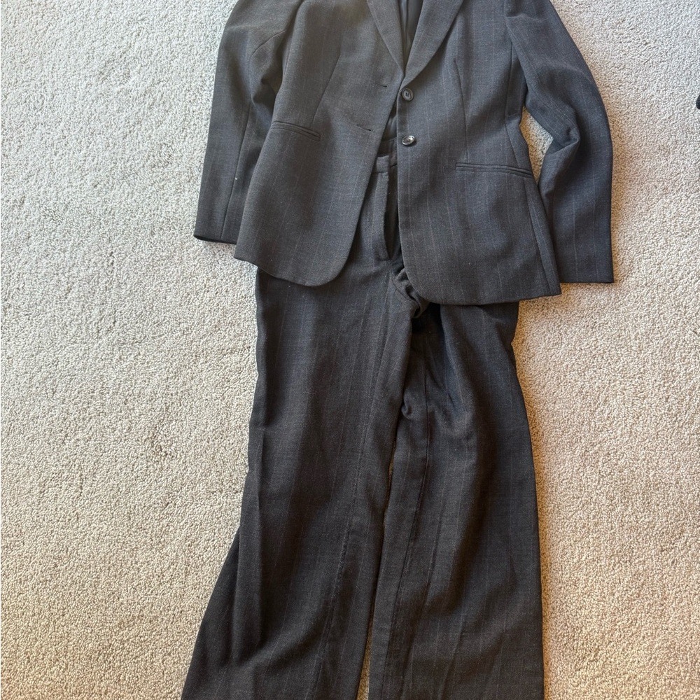 Ann Taylor Charcoal Gray Women’s Pants Suit Set
